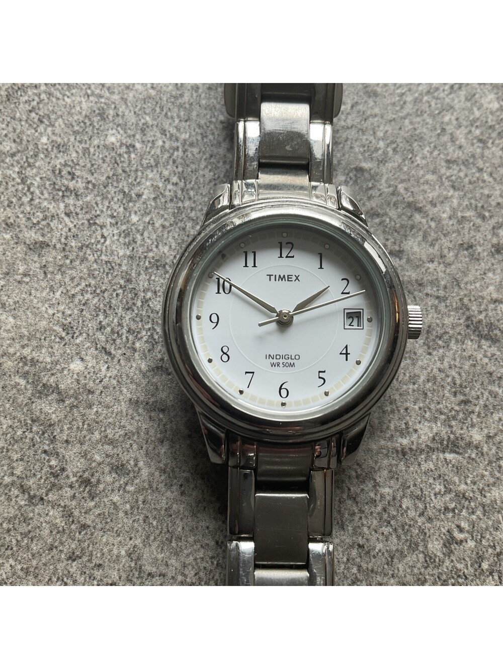 Timex Womens Silver Tone Watch 27mm Case Stainless Steel And Band Bin M